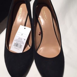 Medina black suede wedges never worn